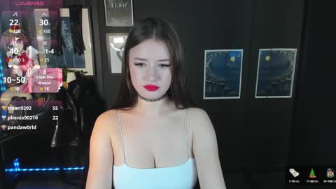 Snapshot of lily_moonlight chatting on 12.28.24 Lily online show from 12.28.24