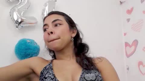 Lily Roberts online show from 09.28.25