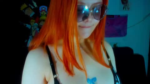 Snapshot of lily_stone04 chatting on 12.30.24 lily_stone04 online show from 12.30.24