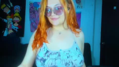 Snapshot of lily_stone04 chatting on 02.21.25 lily_stone04 online show from 02.21.25