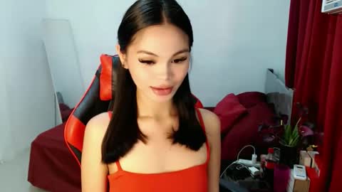Snapshot of lily_summer23 chatting on 05.25.26 Youre pleasure Lily online show from 05.25.26