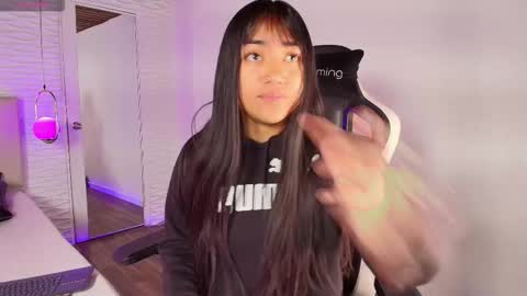 lily_waist online show from 10.11.25