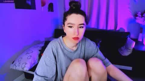 LILY online show from 11.19.25