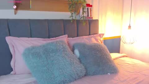 CALL ME   L I L Y   online show from 10.16.25