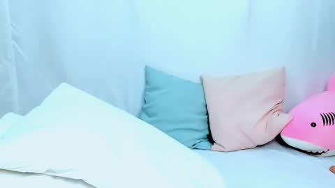 lilydavisss online show from 10.01.25