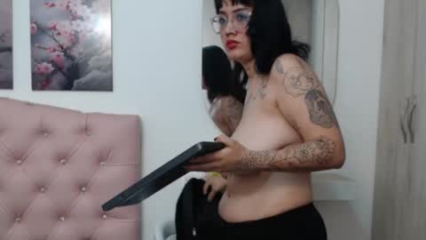 lilyfox23 online show from 09.09.25