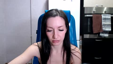 Lily online show from 01.17.25