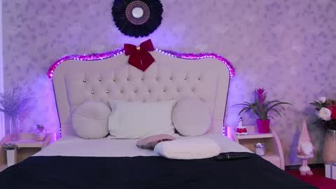 Snapshot of lilyrose_ chatting on 12.23.24      online show from 12.23.24