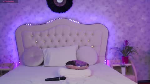 Snapshot of lilyrose_ chatting on 01.09.25      online show from 01.09.25