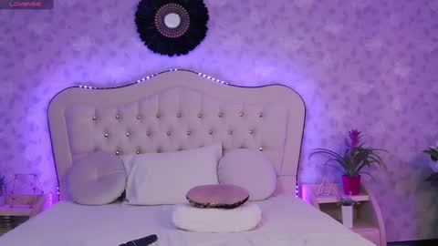 Snapshot of lilyrose_ chatting on 01.10.25      online show from 01.10.25