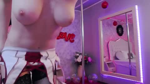 Snapshot of lilyrose_ chatting on 02.13.25      online show from 02.13.25