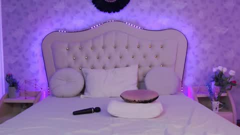 Snapshot of lilyrose_ chatting on 03.08.25      online show from 03.08.25