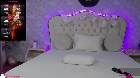 Snapshot of lilyrose_ chatting on 10.01.25      online show from 10.01.25