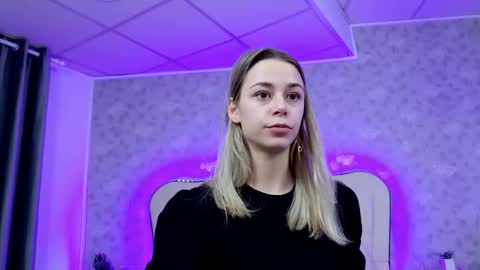 Snapshot of lilyrose_ chatting on 10.09.25      online show from 10.09.25