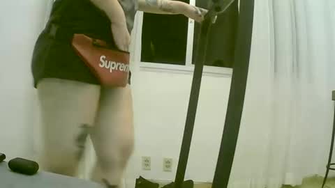 lilyswear online show from 02.20.25