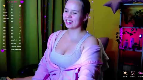 Snapshot of lilysweet13 chatting on 07.29.26 Lily online show from 07.29.26