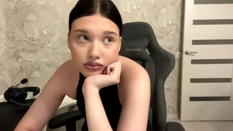 Lily online show from 07.28.26