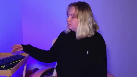 lime cat online show from 09.28.25