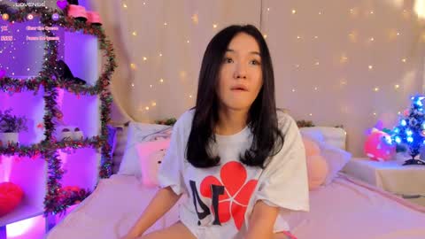 Lin Use menu to play with me  online show from 12.15.24