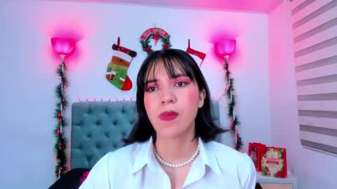 Snapshot of lina_bedoya chatting on 12.07.24 Lina Bedoya online show from 12.07.24