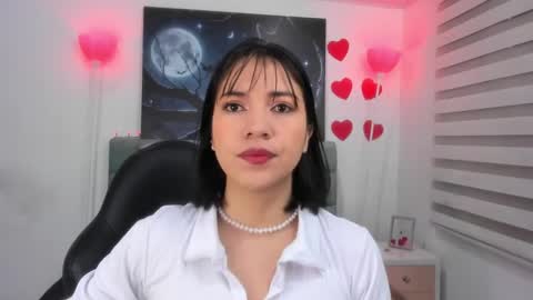 Snapshot of lina_bedoya chatting on 03.11.25 Lina Bedoya online show from 03.11.25