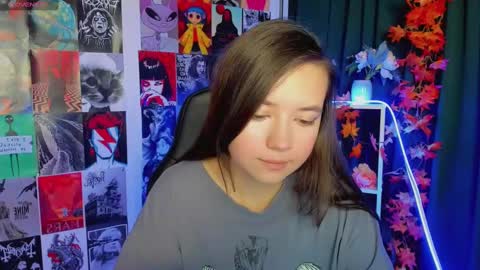 Snapshot of lina_brownie chatting on 12.13.24 Lina online show from 12.13.24