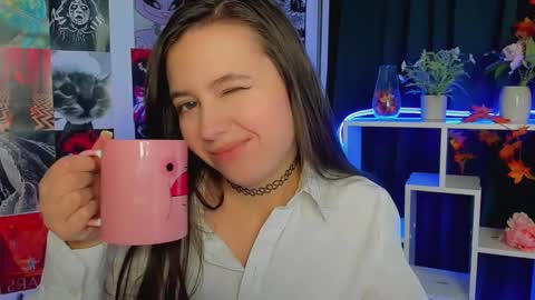 Snapshot of lina_brownie chatting on 12.13.24 Lina online show from 12.13.24