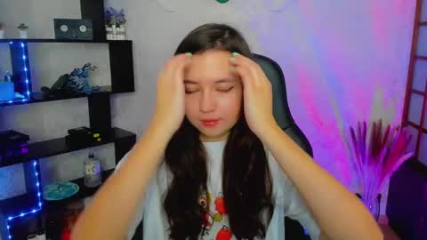 Snapshot of lina_brownie chatting on 12.28.24 Lina online show from 12.28.24