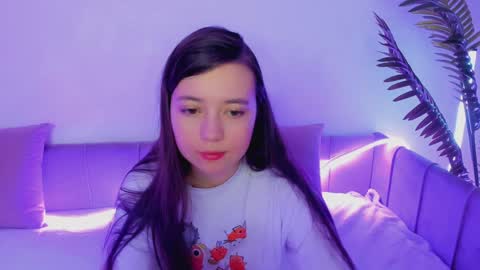 Snapshot of lina_brownie chatting on 01.09.25 Lina online show from 01.09.25