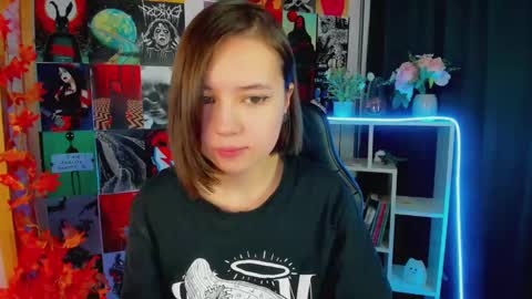 Snapshot of lina_brownie chatting on 01.24.25 Lina online show from 01.24.25