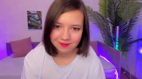 Snapshot of lina_brownie chatting on 02.05.25 Lina online show from 02.05.25