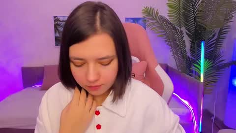 Snapshot of lina_brownie chatting on 02.11.25 Lina online show from 02.11.25