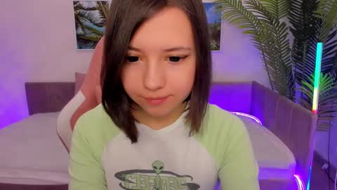 Snapshot of lina_brownie chatting on 03.06.25 Lina online show from 03.06.25