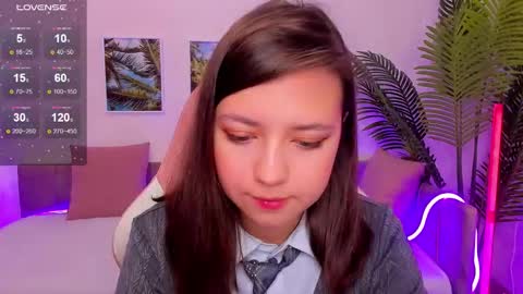 Snapshot of lina_brownie chatting on 09.18.25 Lina online show from 09.18.25