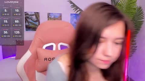 Snapshot of lina_brownie chatting on 09.19.25 Lina online show from 09.19.25