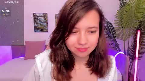 Snapshot of lina_brownie chatting on 09.21.25 Lina online show from 09.21.25