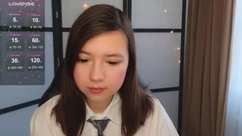 Snapshot of lina_brownie chatting on 10.26.25 Lina online show from 10.26.25