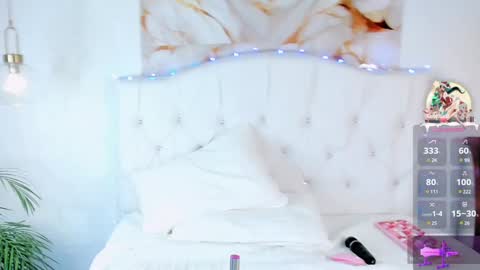 Snapshot of lina_divaa chatting on 12.20.24 Lyn online show from 12.20.24