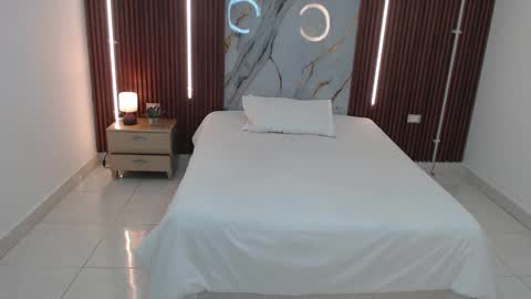 Snapshot of lina_fajardo22 chatting on 09.21.25 Lina online show from 09.21.25