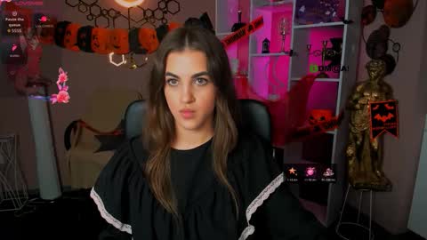 Snapshot of lina_fox12 chatting on 10.31.25 lina_fox12 online show from 10.31.25