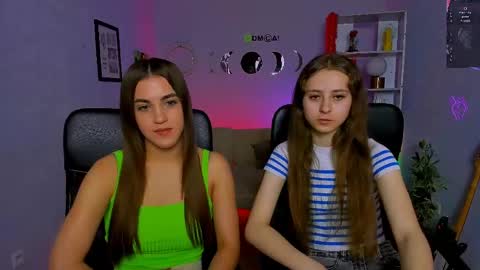 Snapshot of lina_fox12 chatting on 05.28.26 lina_fox12 online show from 05.28.26
