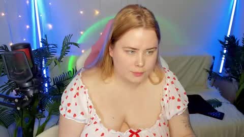 Snapshot of lina_linx chatting on 01.25.25 lina_linx online show from 01.25.25