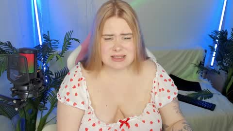 Snapshot of lina_linx chatting on 02.03.25 lina_linx online show from 02.03.25