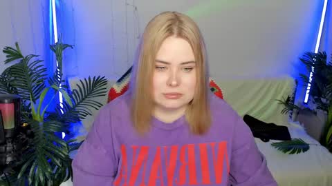 Snapshot of lina_linx chatting on 02.11.25 lina_linx online show from 02.11.25