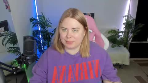 Snapshot of lina_linx chatting on 02.24.25 lina_linx online show from 02.24.25