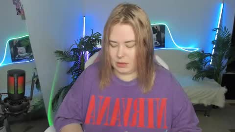 Snapshot of lina_linx chatting on 03.08.25 lina_linx online show from 03.08.25