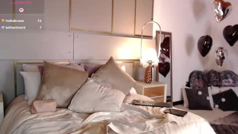 Lina online show from 10.10.25