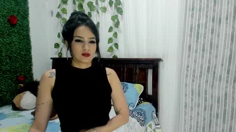 paola online show from 12.03.24
