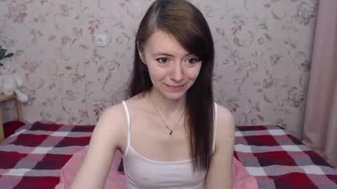 Lina Rouge online show from 02.05.25