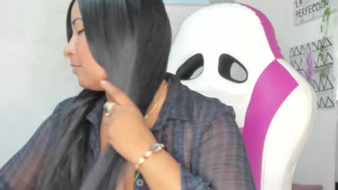 LINA SANCHEZ online show from 12.03.24